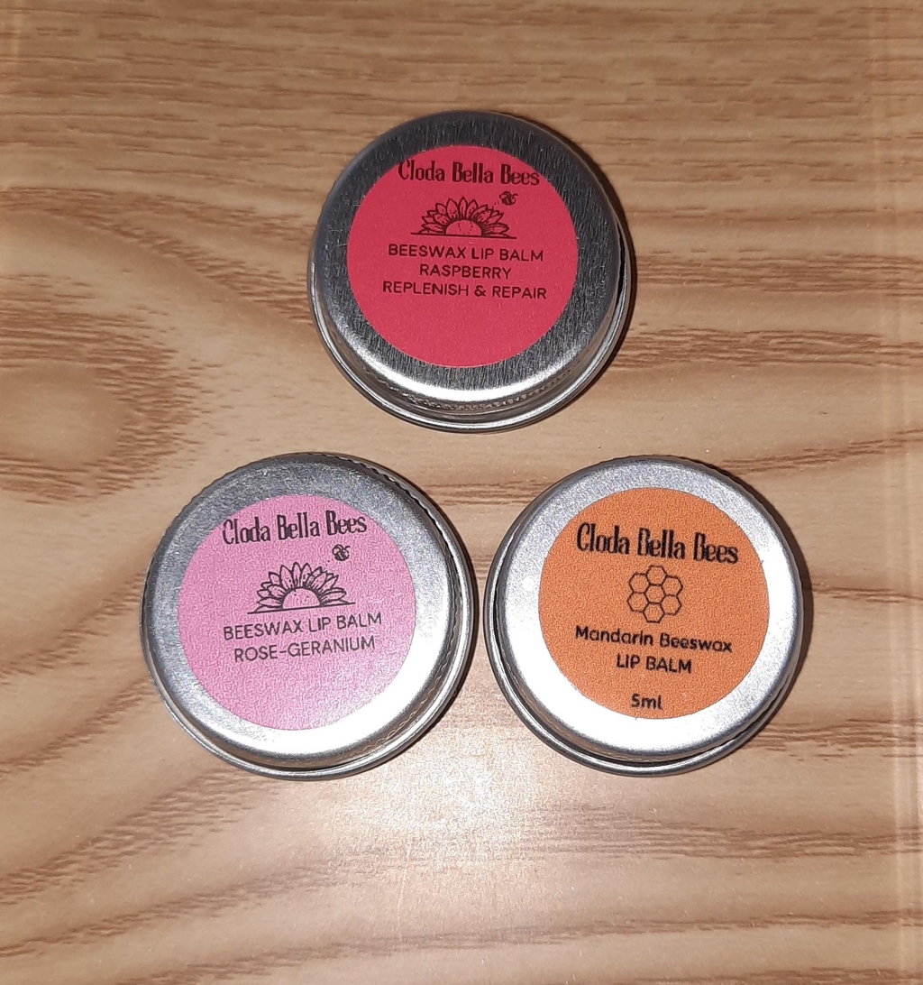Cloda Bella Bees 
Mini Beeswax Lip Balm Sample Tins