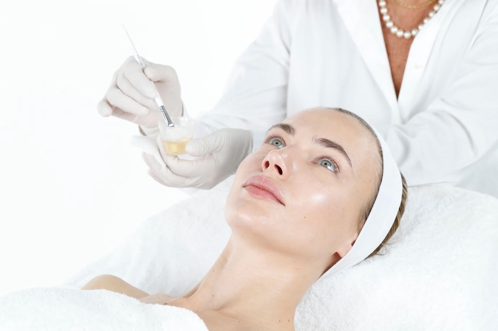 ANGELA BEAUTÉ 
       L’institut 