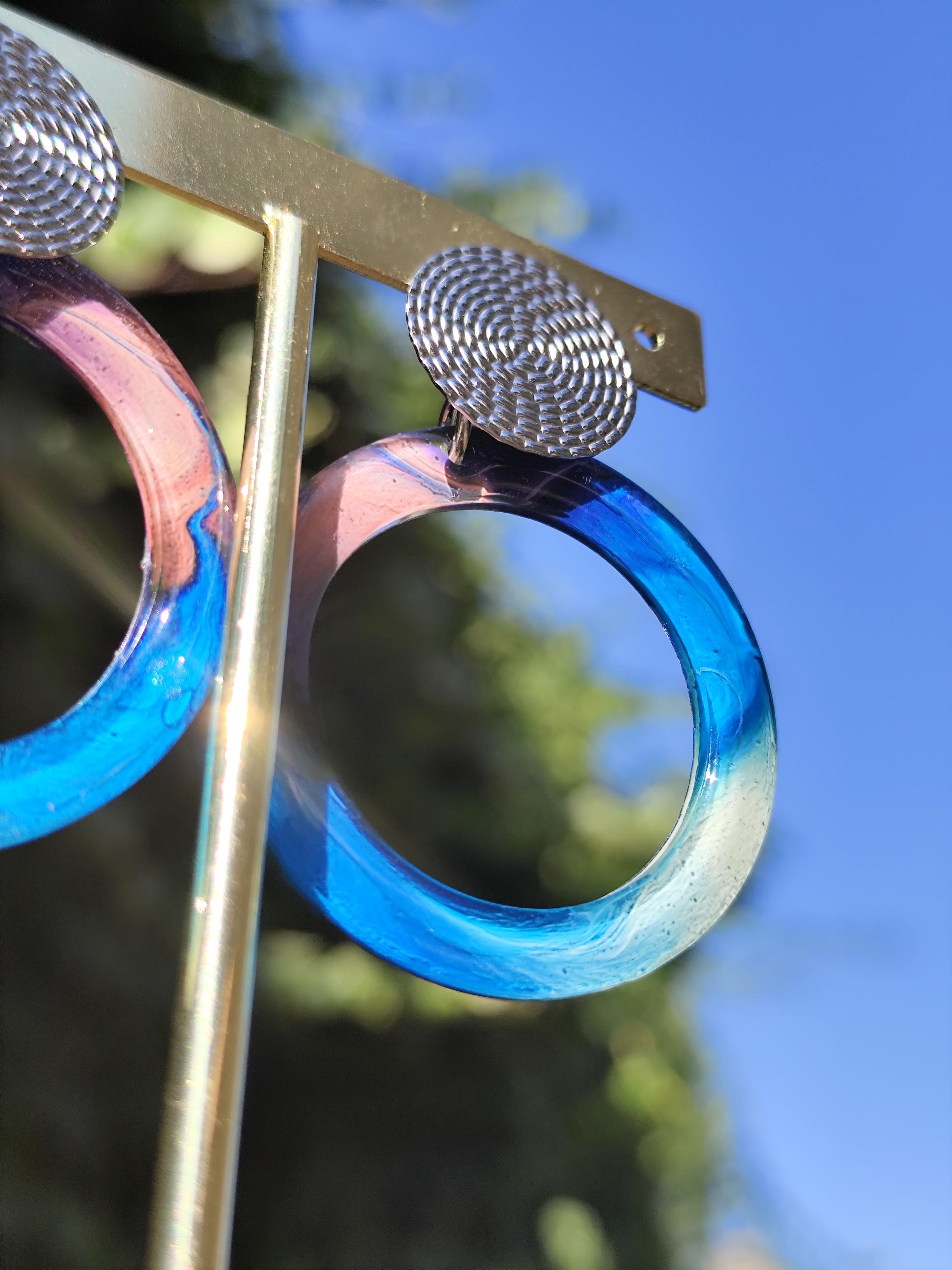 Bijoux résine epoxy au soleil
