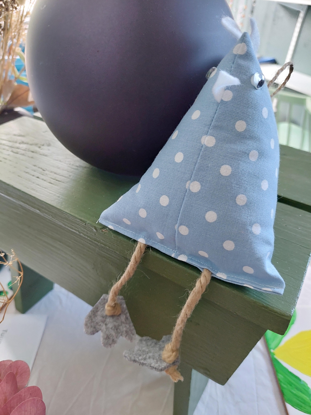 Värikkäät käsintehdyt kanat