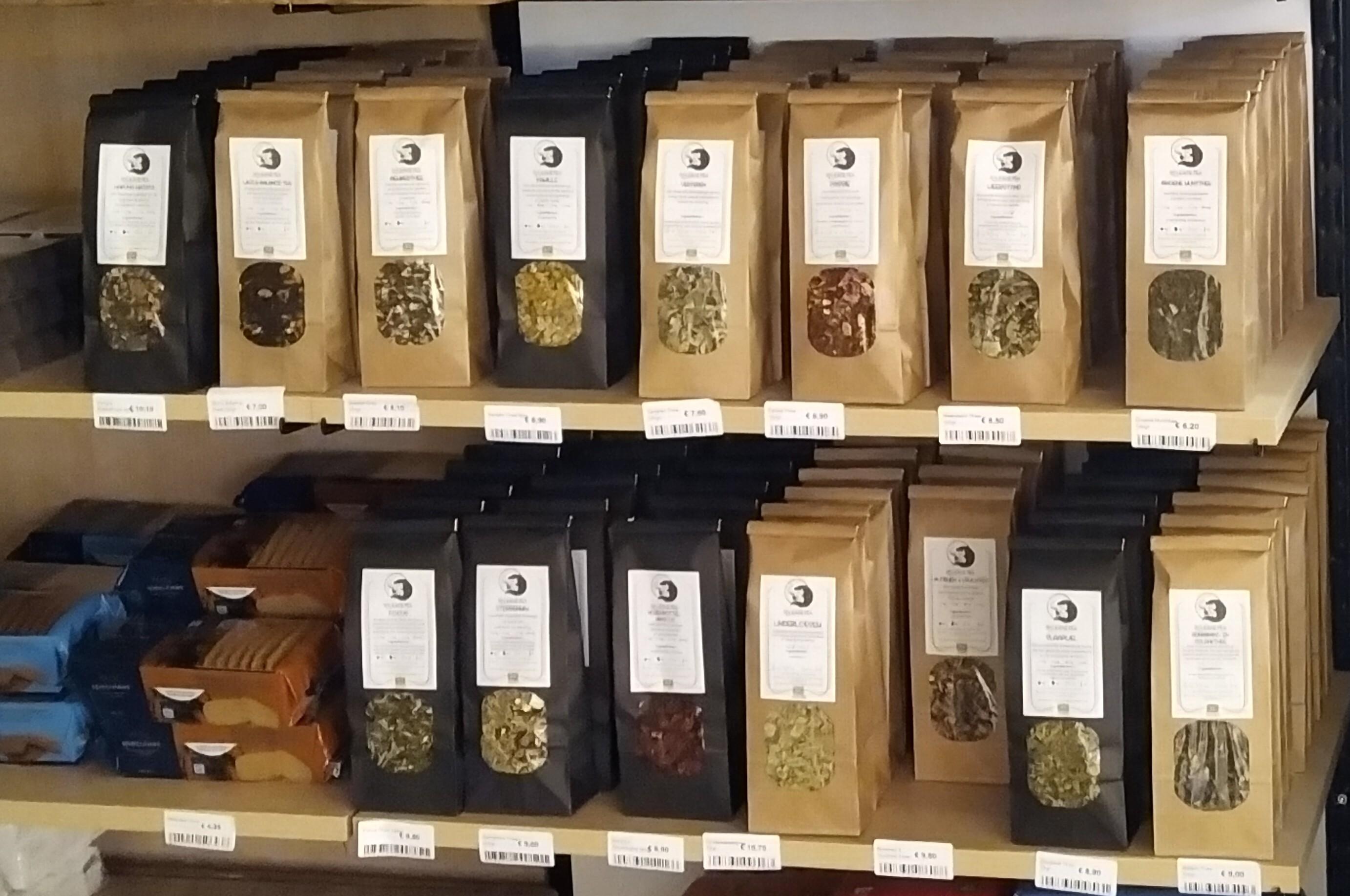 Onze producten wederverkopen, herverpakken, onder private label of eerder thee op maat ? 
Het kan allemaal !

Reselling our products, repackaging them, under a private label, or perhaps custom-made tea?
Everything is possible!