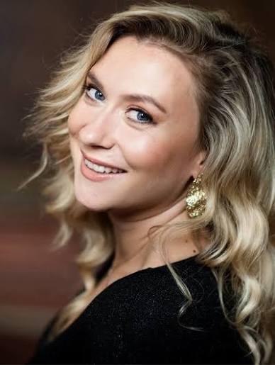 Maestra delle novizie - Rozanna Madylus