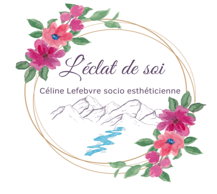 La socio-esthétique associe soins esthétiques et accompagnement humain.
Elle s’adresse à toute personne souhaitant prendre soin d’elle, aux personnes fragilisées, notamment par la maladie, les traitements, la fatigue ou des périodes de vie difficiles.

Les séances sont réalisées à votre domicile, en structures médico-sociales (EHPAD, hôpitaux, clinique privées...) dans un cadre rassurant, bienveillant et respectueux, afin d’offrir un moment de détente, de douceur et de reconnexion à soi, sans contrainte de déplacement.

Un accompagnement entièrement personnalisé selon les besoins : relaxation, mise en beauté, soins du corps ou apprentissage de gestes d’auto-soin.

Chaque accompagnement est basé sur l’écoute, la douceur et le respect du rythme de la personne.
Interventions à votre domicile sur les secteurs suivants :
Thônes et ses alentours, Annecy-le-Vieux, Argonay, Le Grand-Bornand et La Clusaz.
