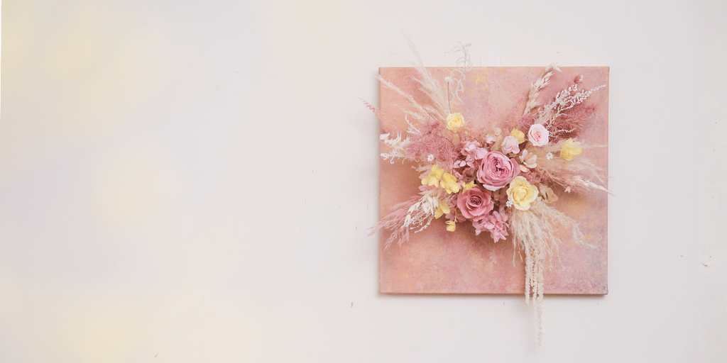 Handcrafted 3D flower canvas blends real flowers with textured artistry.