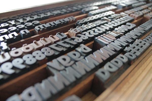 produits pour l'impression de gravures et la typographie.