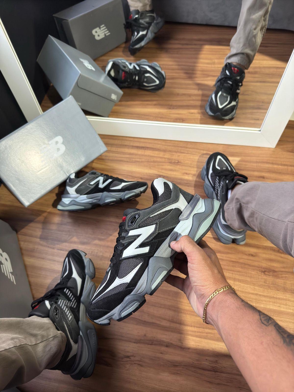 NEW BALANCE 