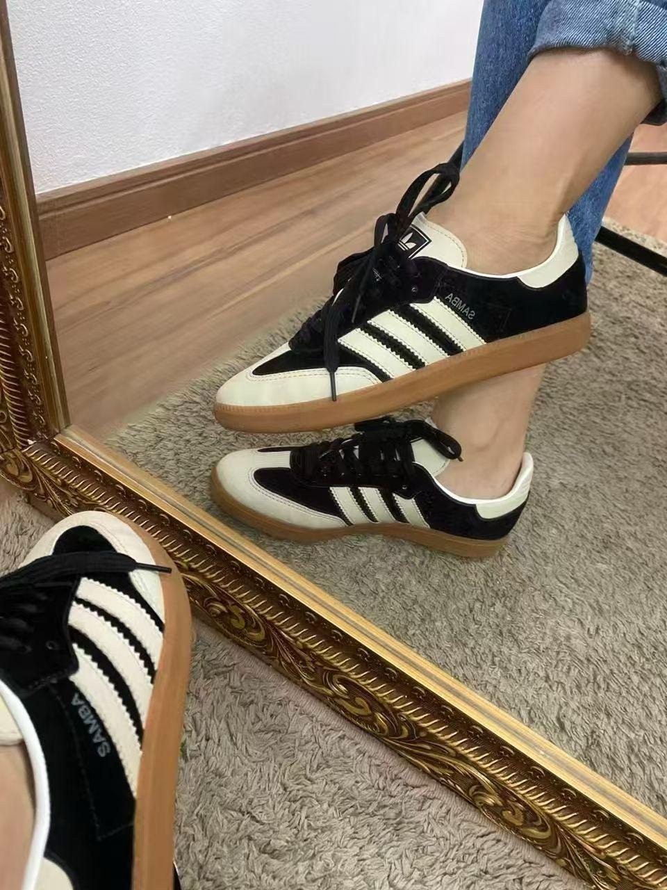 ADIDAS 2000