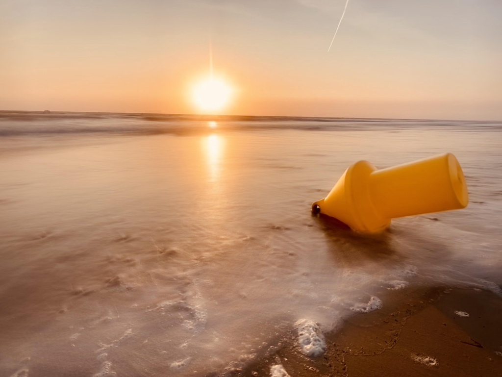 Offrez-vous une bouffée d’air marin avec ce tirage A4 sur papier photo. Idéal pour une déco murale simple et lumineuse, à petit prix.