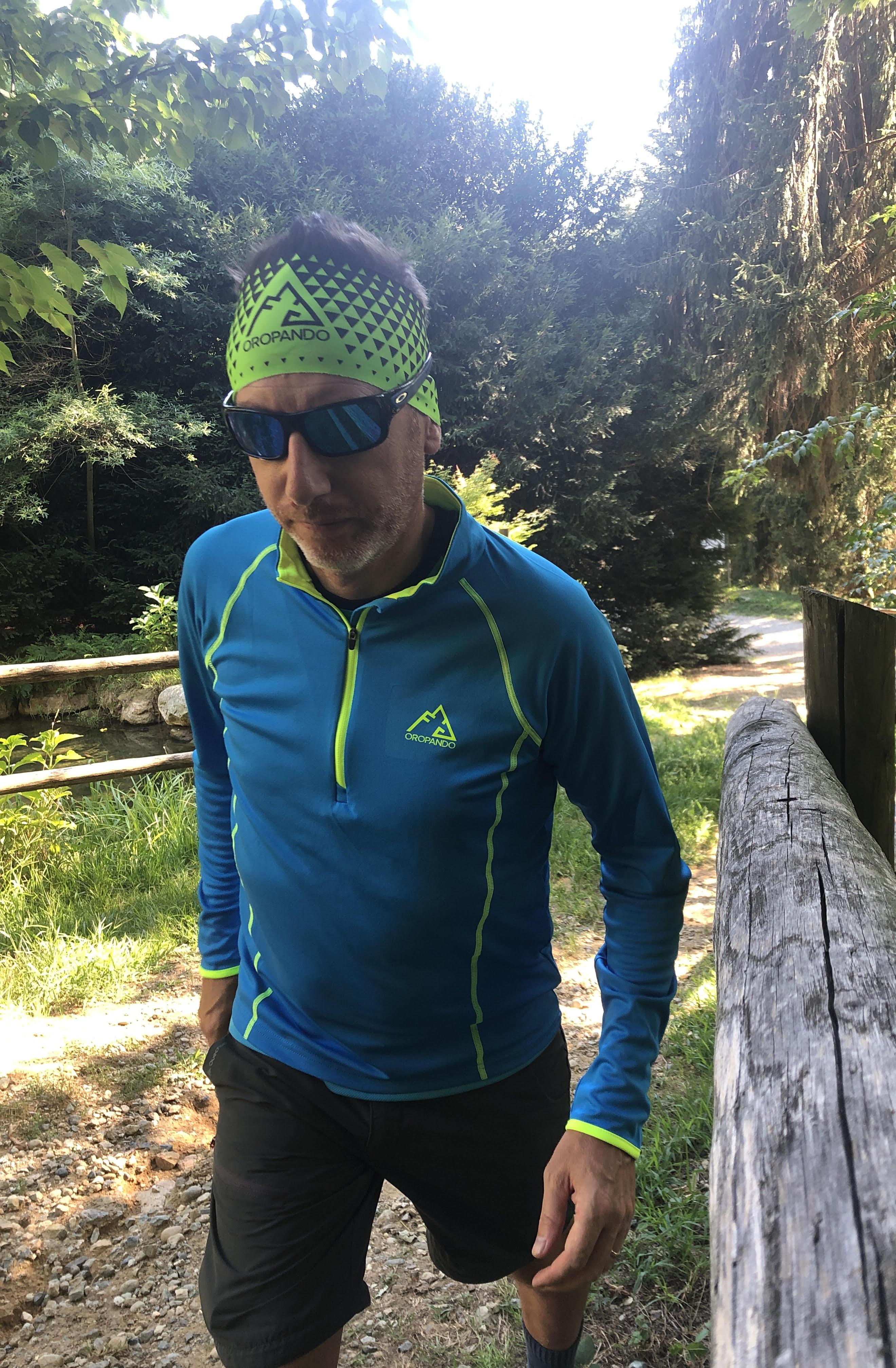 Uomo con t-shirt manica lunga Oropando in natura