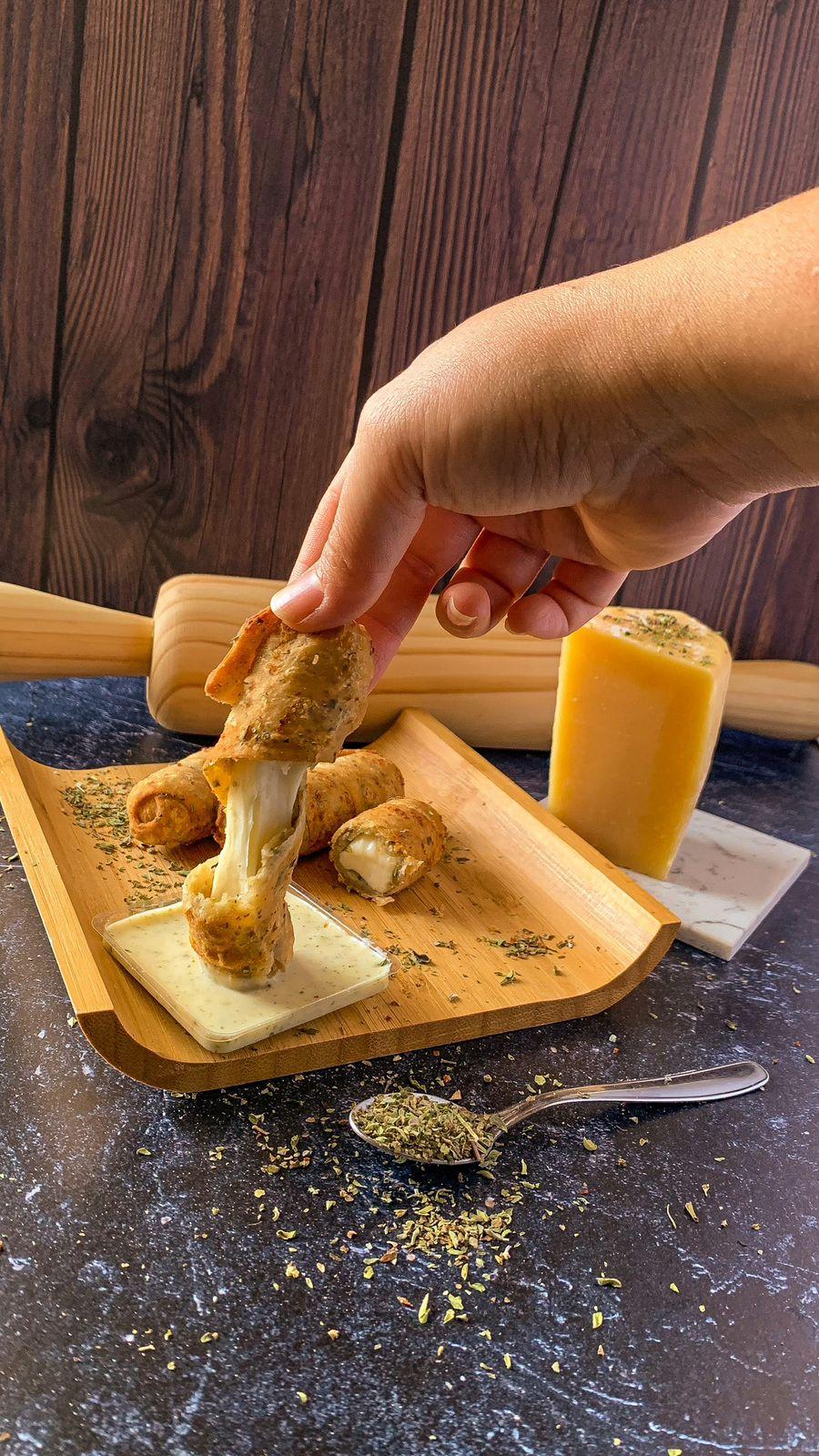 Tequeños de masa de hojaldre con especias