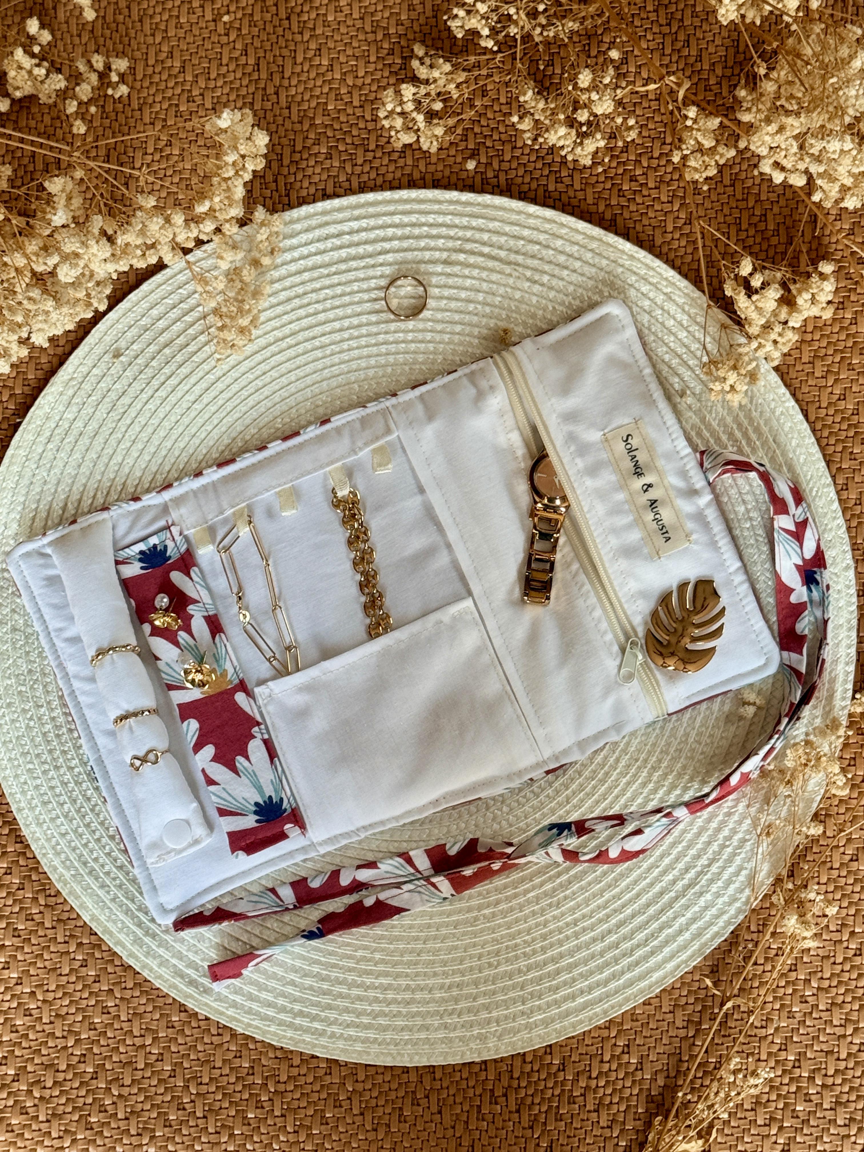 Pochette à bijoux en tissu /. Création artisanale fait main