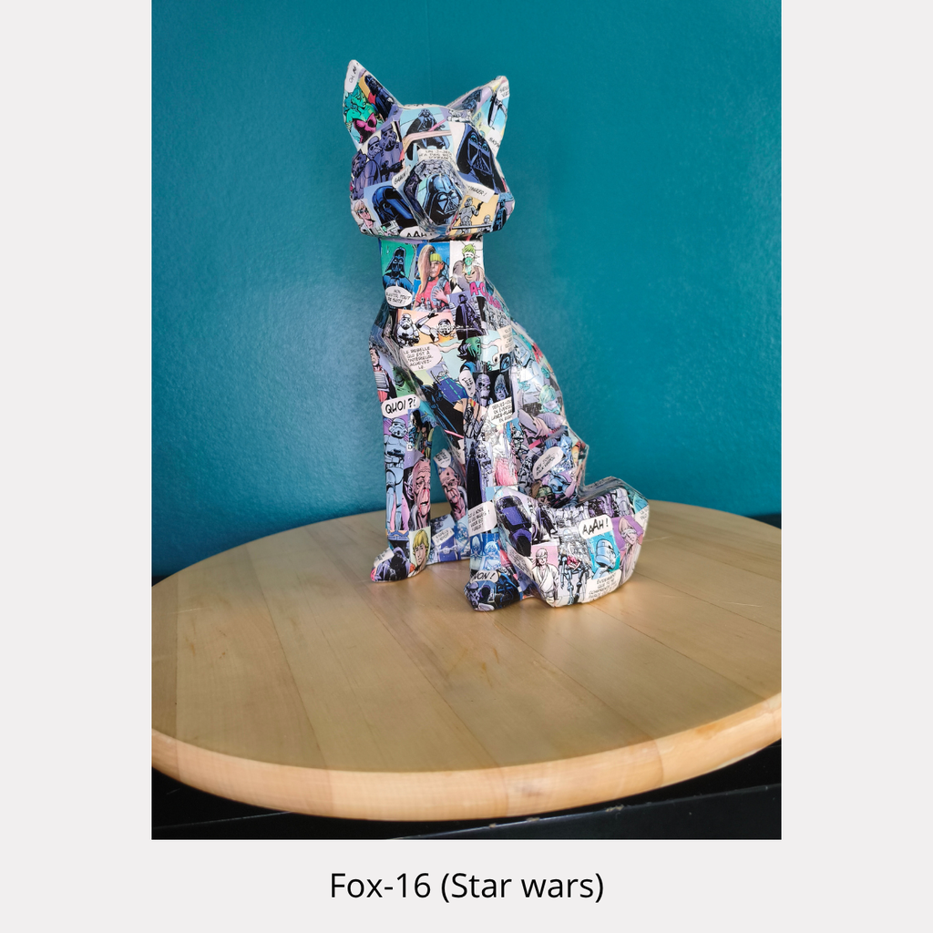 Fox en résine de 25 cm recouvert d’une bande dessinée Star Wars, sculpture unique de Tony Debs