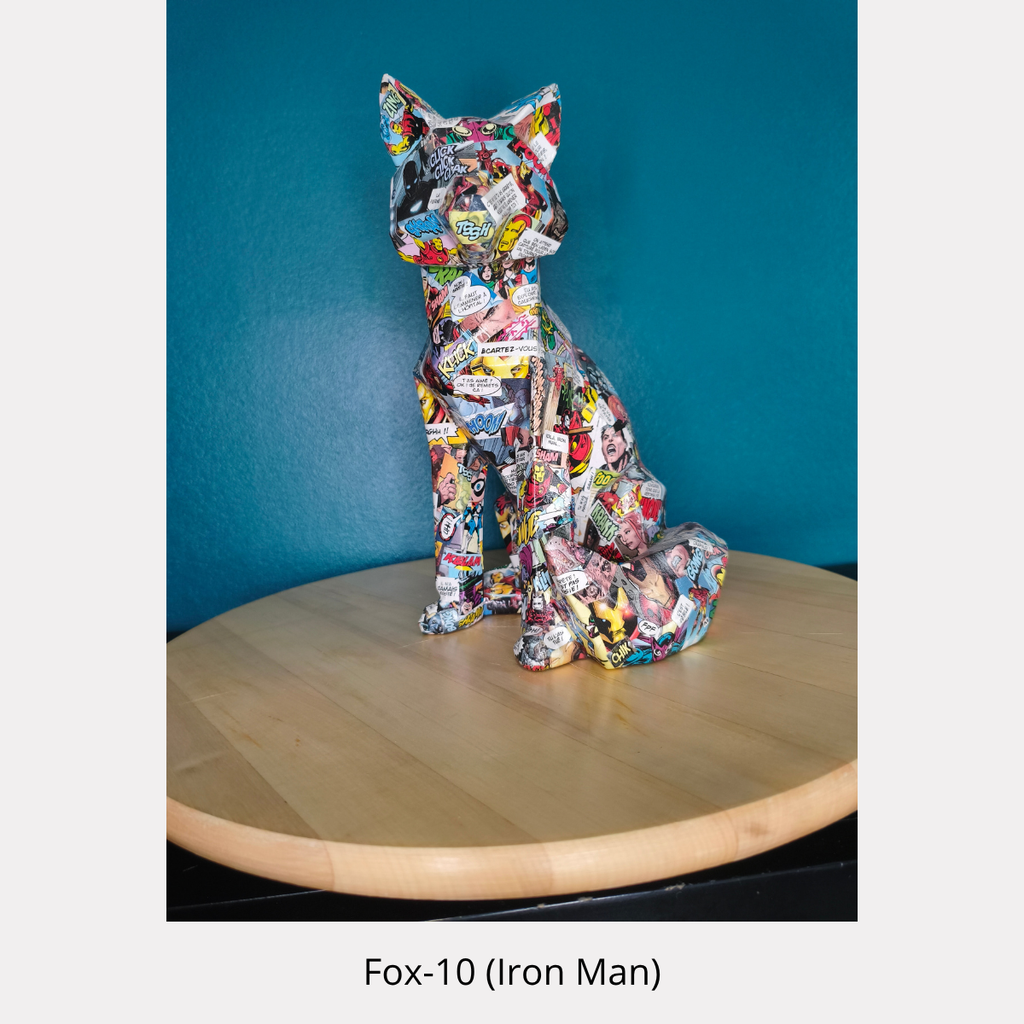 Fox en résine de 25 cm recouvert d’une bande dessinée Marvel, sculpture unique de Tony Debs