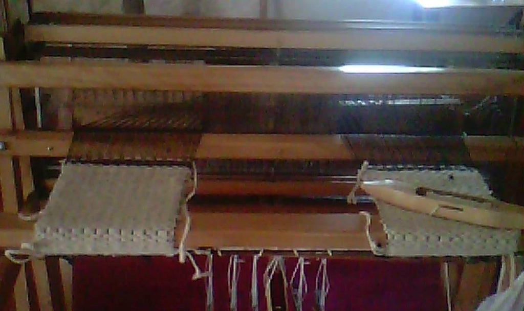 Ici le tissage de 2 écharpes quand j'avais encore un métier à tisser