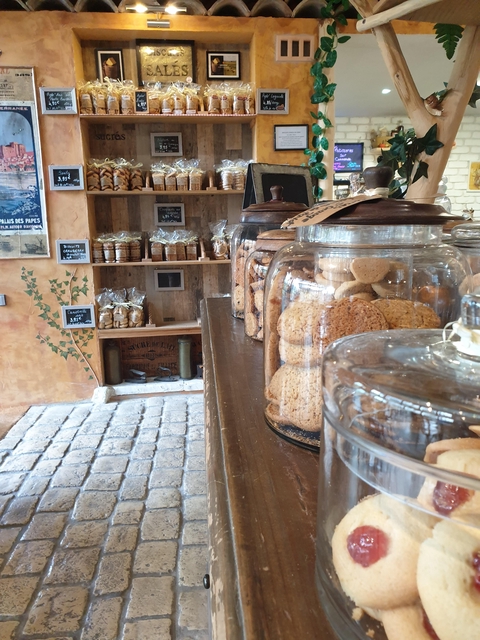 En congés annuels jusqu’au 1er Février 2024