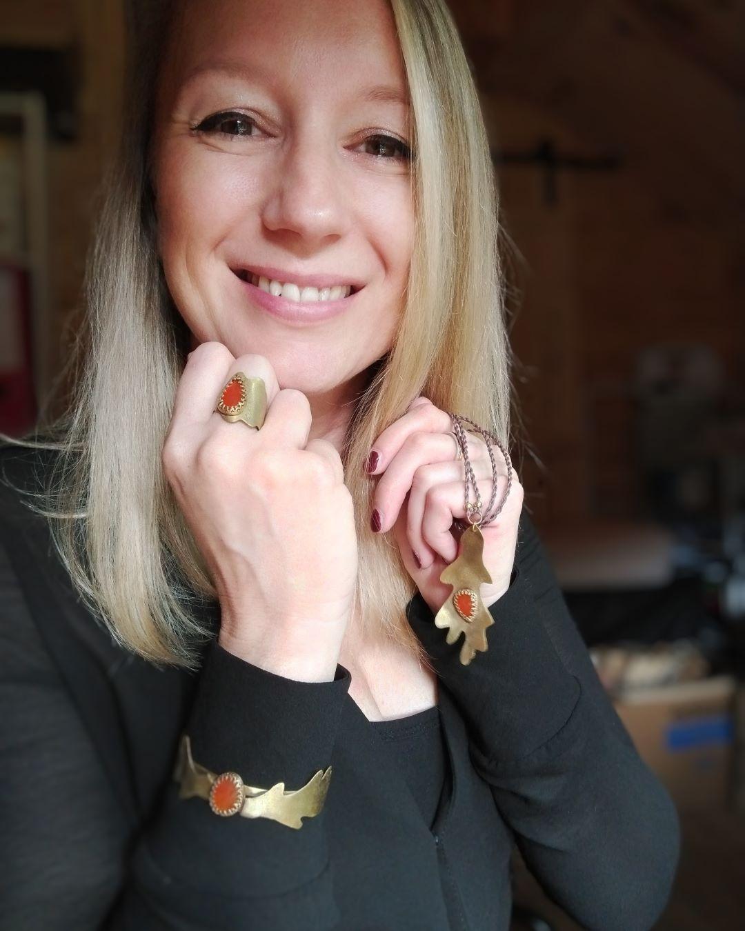 La créatrice derrière Atelier Jinette