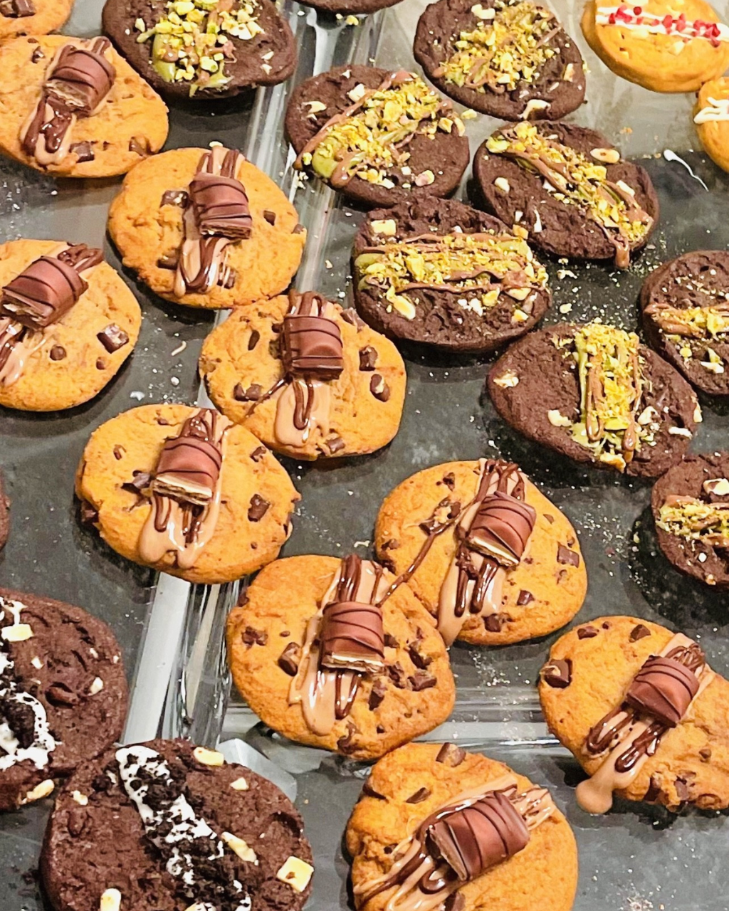 Blondie Indulgence – Freshly Baked Blondies, Brownies & Cookies Delivered