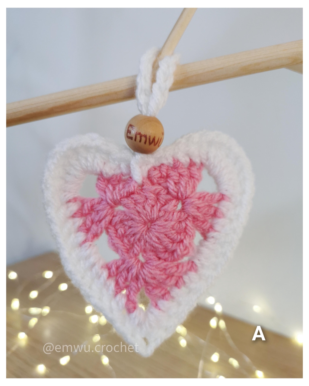 Coeur crochet rose et blanc suspendu