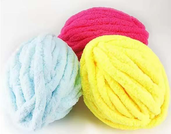 Bulky chunky yarn