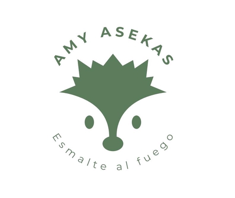 ¡Hola! Soy Amy y hago joyas hechas a mano esmaltadas al fuego. Con mis trabajos busco la evolución de este oficio milenario que se está perdiendo, haciendo que más gente lo pueda conocer
🌿 Naturaleza ⛩️ Anime 🎨 Abstracto 🖼️ Realismo

En mi catálogo encontrarás más fotos de las variantes de los productos