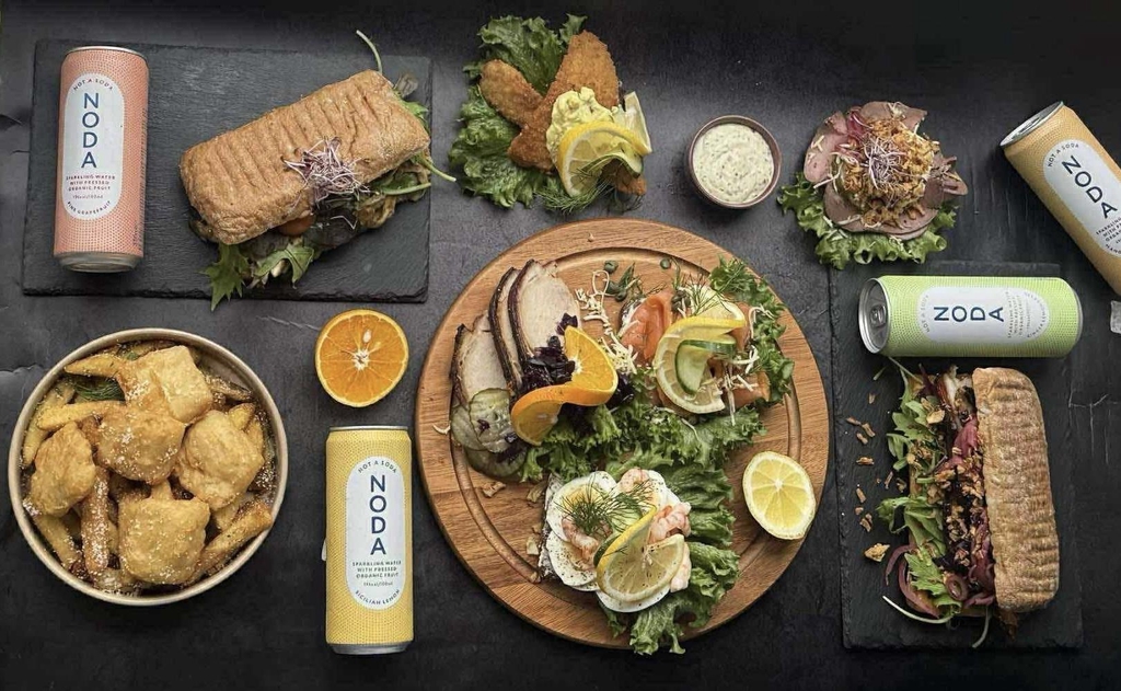 Gizzelle - cozy restaurant with a healthy menu: gourmet sandwiches, smørrebrød, fish & chips, fries flavors, coffee specialty