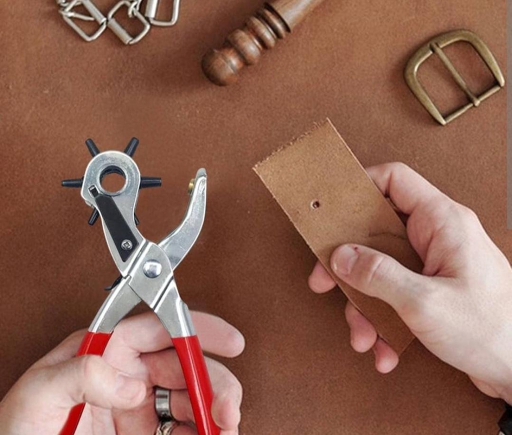 atelier maroquinerie, découvrez le travail du cuir