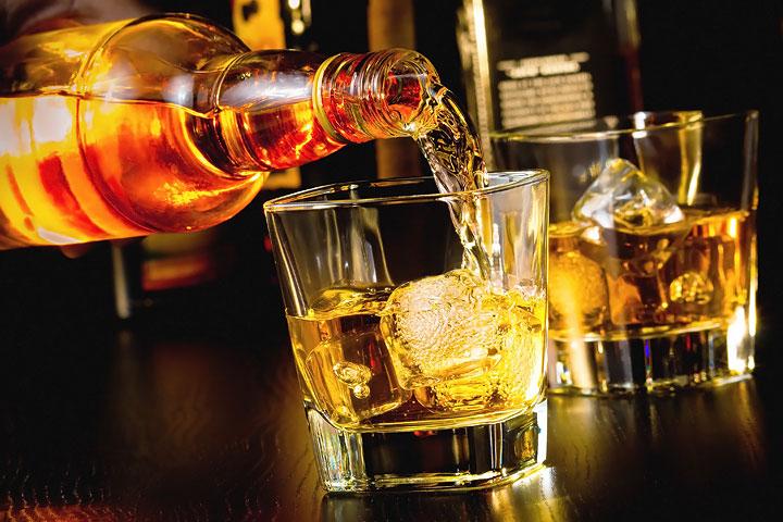 Whiskey Bourbon, Rum und Liköre