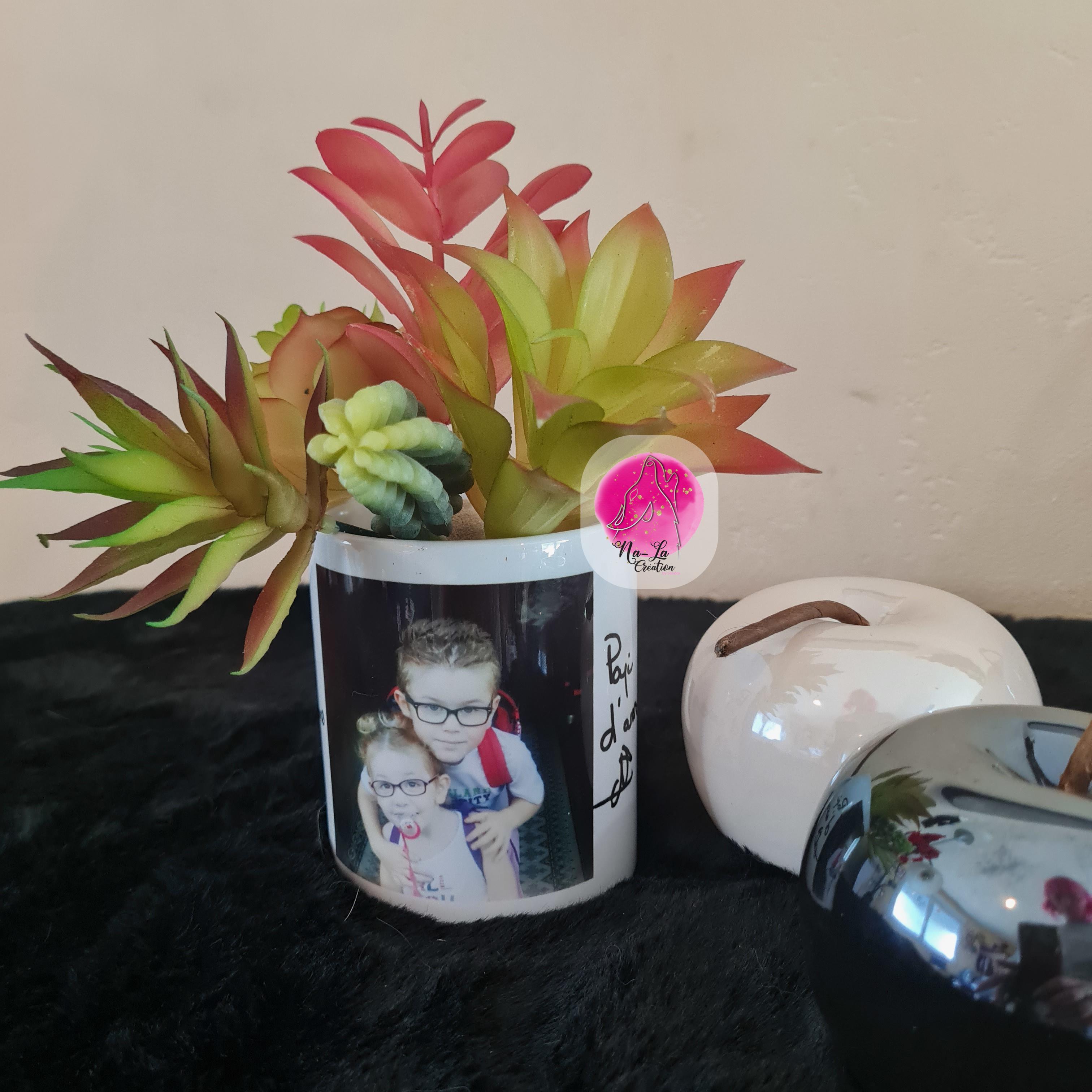 Immortalisez Vos Émotions avec des Objets Photo Personnalisés ❤️✨
Je vous aide à transformer vos souvenirs les plus précieux en objets uniques et personnalisés. Grâce à l’impression de vos photos sur des supports variés, je capture vos moments d’émotion pour les rendre éternels. Chaque création est un hommage à vos souvenirs, parfaite pour célébrer les moments qui comptent vraiment.