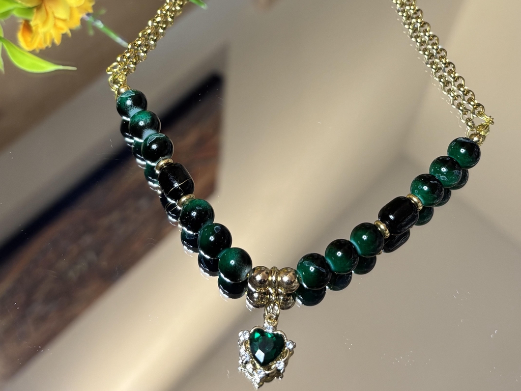 Elegant handcrafted bracelet with natural stones and pearl accents