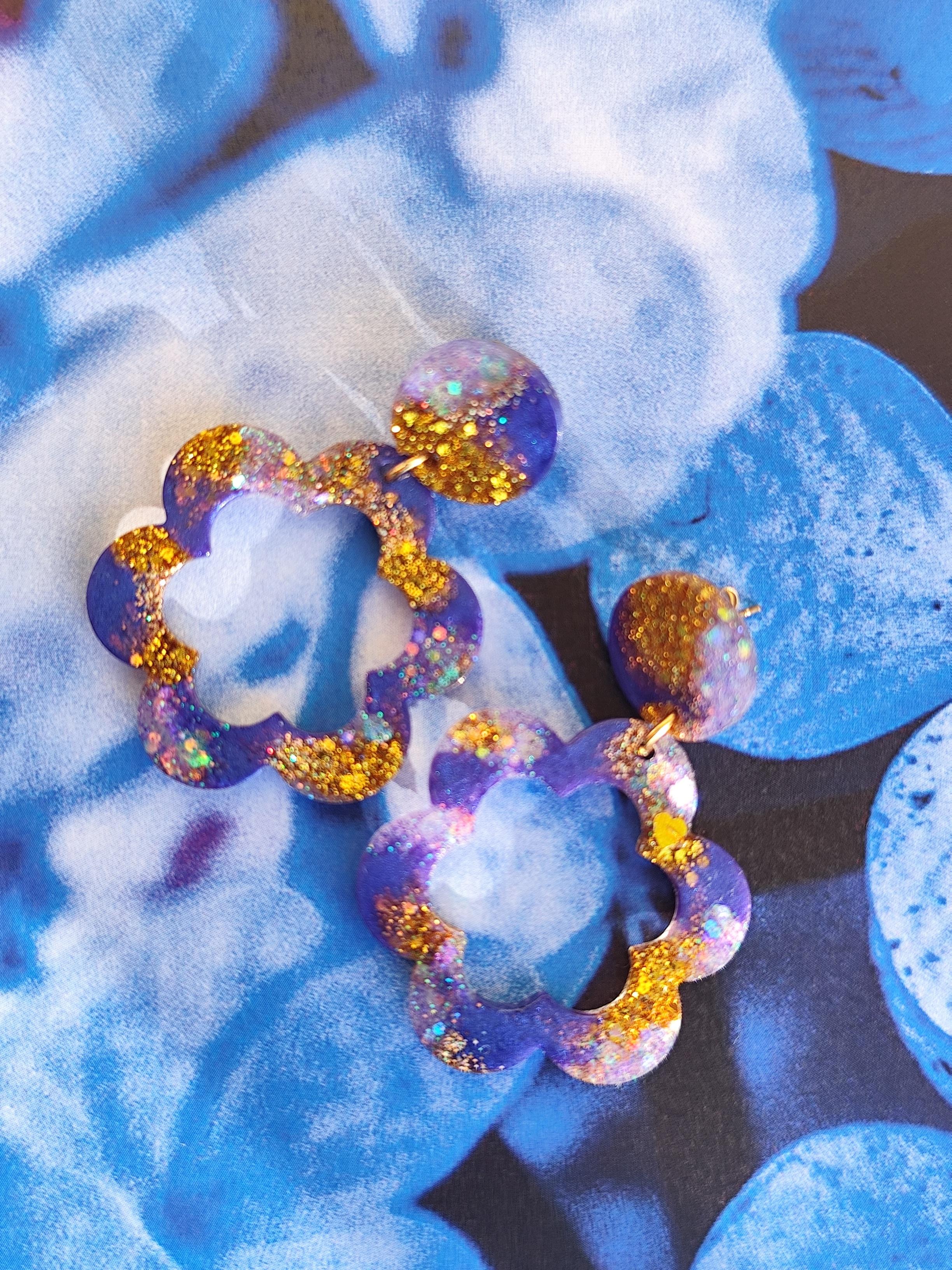 Boucles d'oreilles en résine fantaisie en forme de fleurs