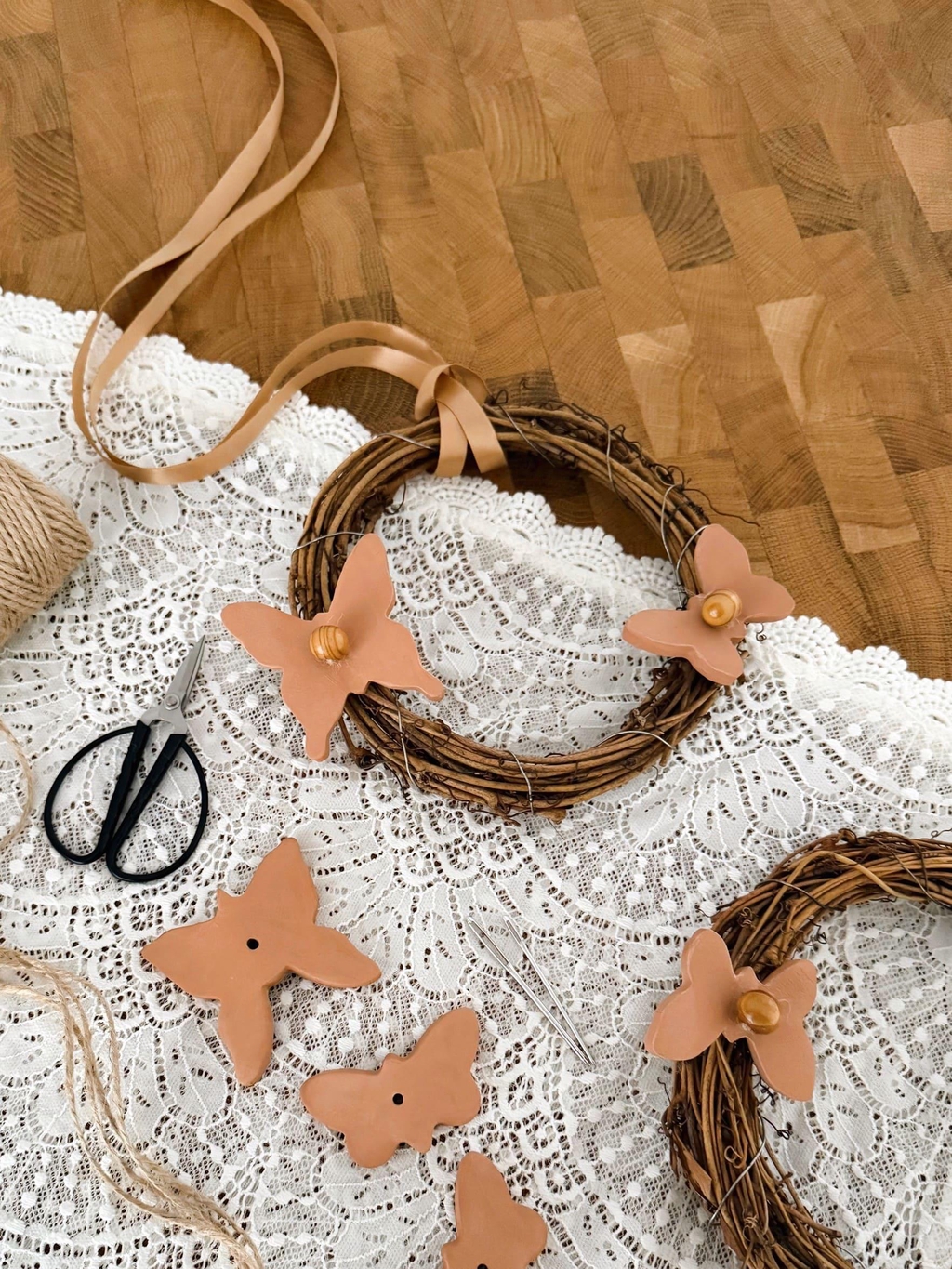 Chez Atelier Mozz, vous trouverez des décorations à utiliser comme cadeaux d'anniversaire, cadeaux de mariage et bien plus encore.