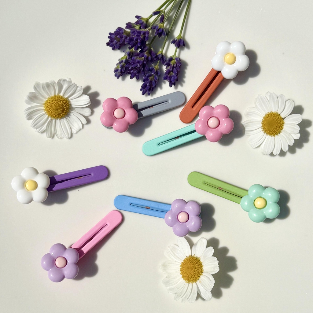 Handmade in the UK hair accessories and more. 