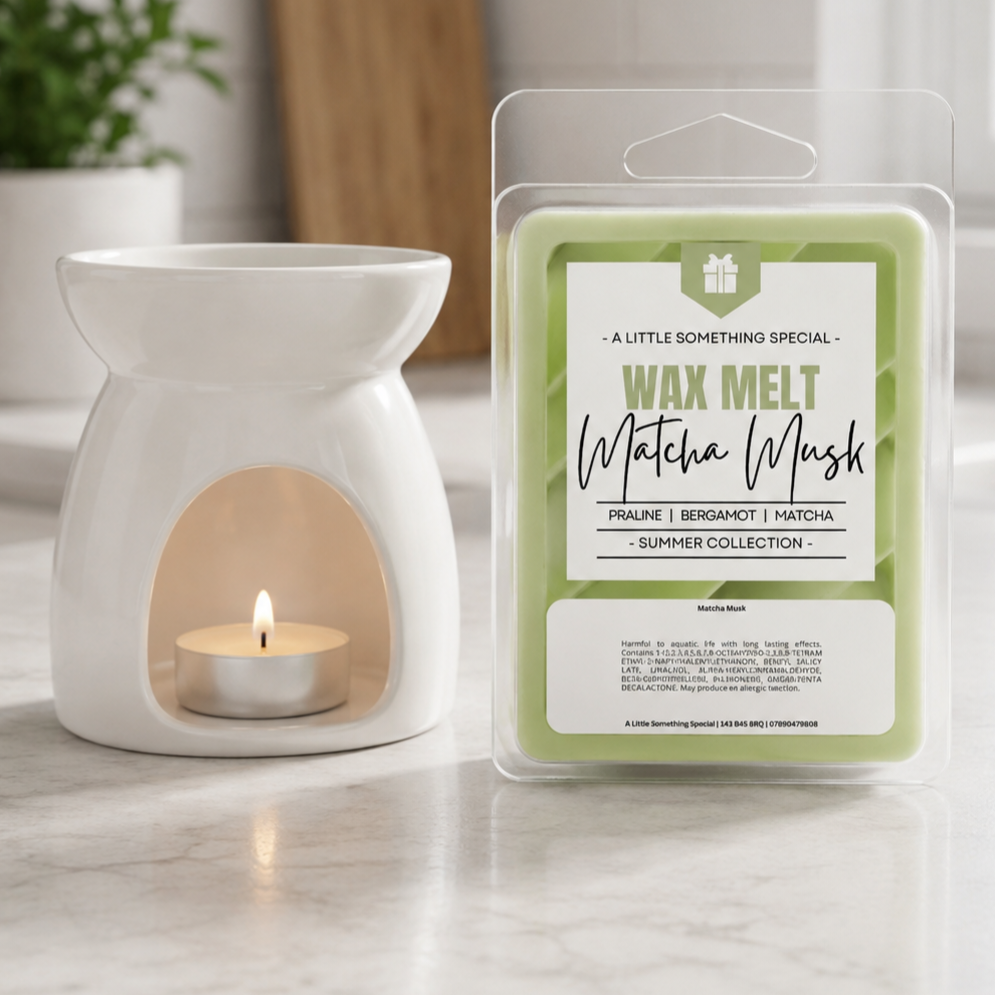Wax Melt of the Month | Peach Couture

This month's signature scent is a personal favourite and upcoming best seller.  A soft, sun-drenched blend that is fresh, flirty and effortlessly chic. 