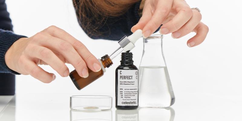 L'expérience Charmé'Line
Votre Bien Être, Ma Priorité

Rayonnez aux yeux du monde ! Charmé'Line a vu le jour en 2020 suite à ma décision de faire de ma passion mon métier. Depuis, j'aide les autres à mettre en valeur leur beauté. Quel que soit le style, je suis là pour vous sublimer.