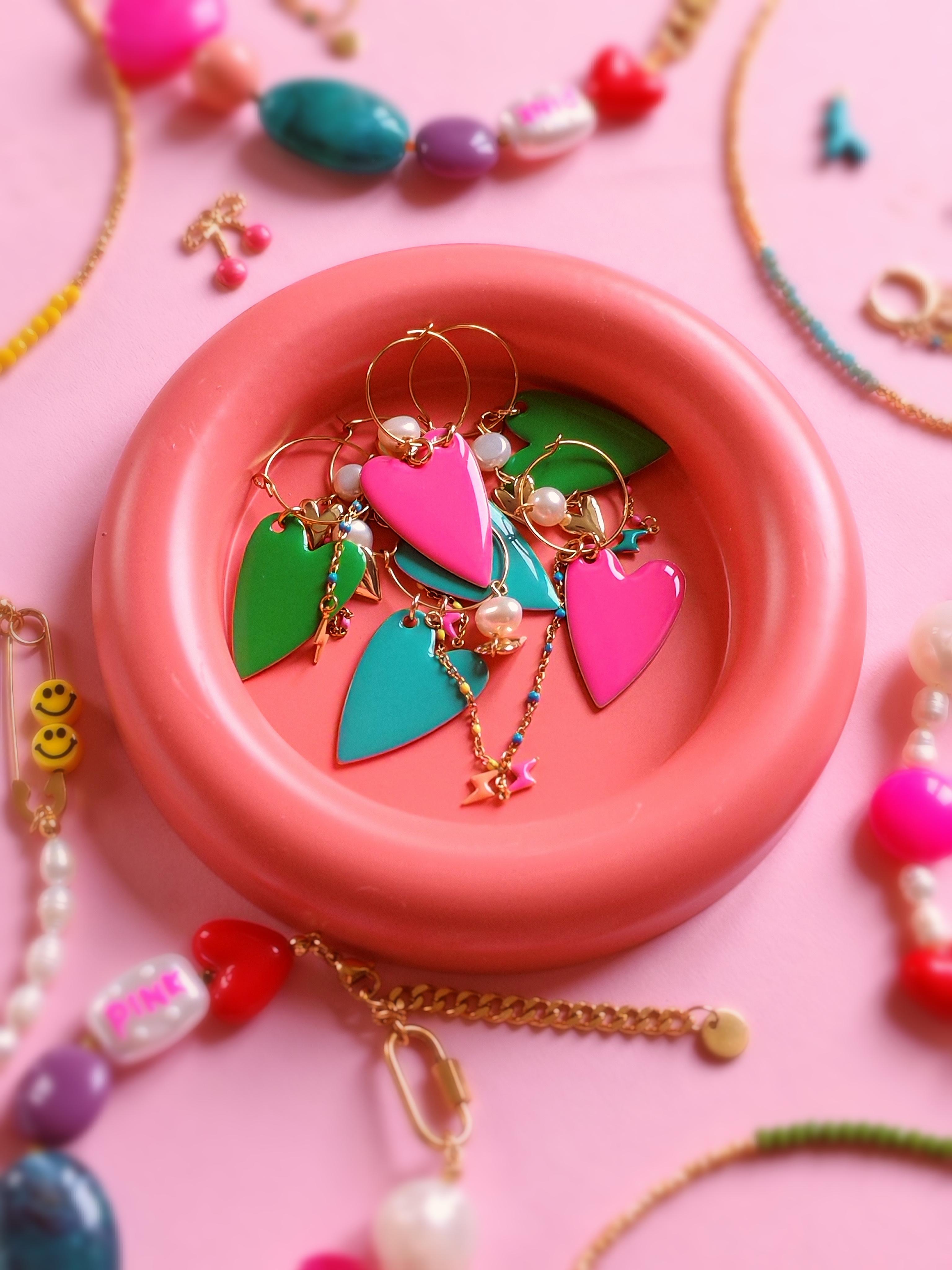Les boucles d'oreilles