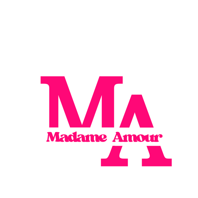 Atelier Madame Amour – Bijoux faits main en France. Colliers personnalisables à charms, bracelets et boucles d’oreilles en acier inoxydable, perles d’eau douce naturelles, perles hématite plaqué or et perles acryliques imitation pierre. Boutique en ligne de bijoux artisanaux, créations uniques, pièces personnalisées, cadeaux femme, accessoires mode tendance, bijoux durables. Fabrication artisanale en Lorraine, envoi rapide, envoi international, commandes sur mesure.