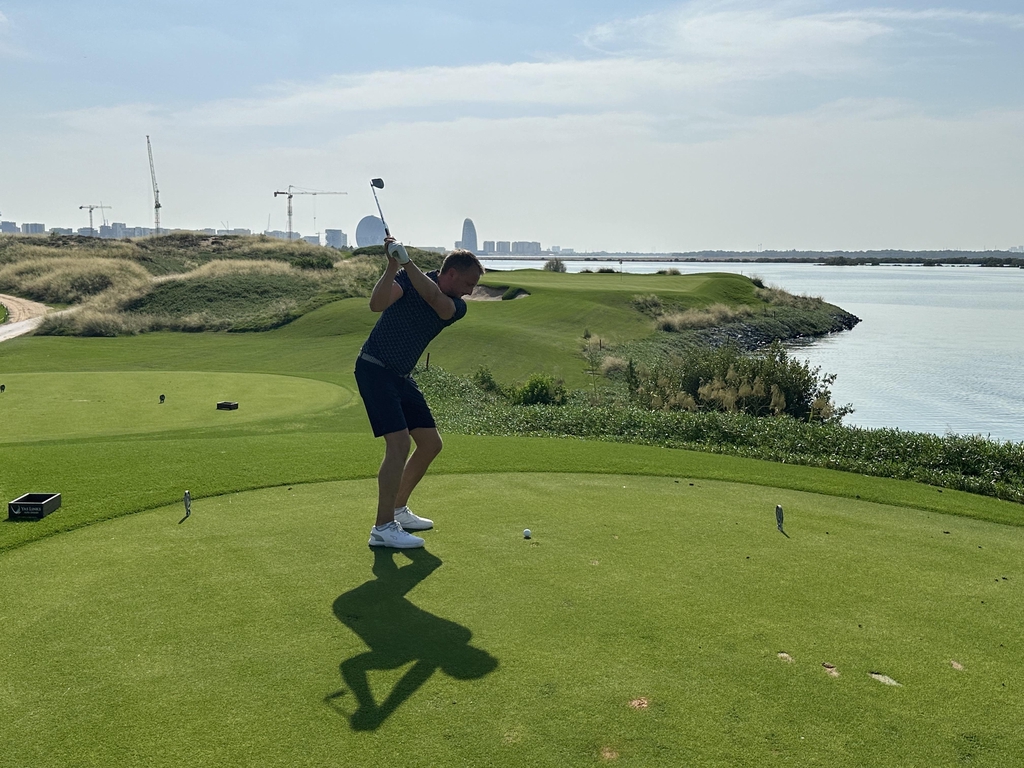 Sam Everson is a PGA Fellow Coach with over 18 years of experience.

Based at Harrogate Golf Club, Sam has helped countless golfers improve their game and reach their full potential.

Whether you’re a seasoned player or just starting, Sam has the knowledge and expertise to help you take your game to the next level. His passion for the sport is contagious, and his dedication to his students is unmatched.

With Sam as your coach, you’ll have the guidance and support you need to achieve your golfing goals.