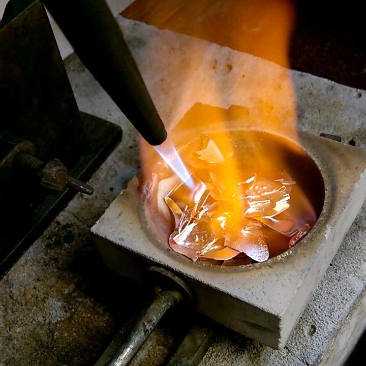 Brokkr en Eitri 
Goudsmid en Atelier 