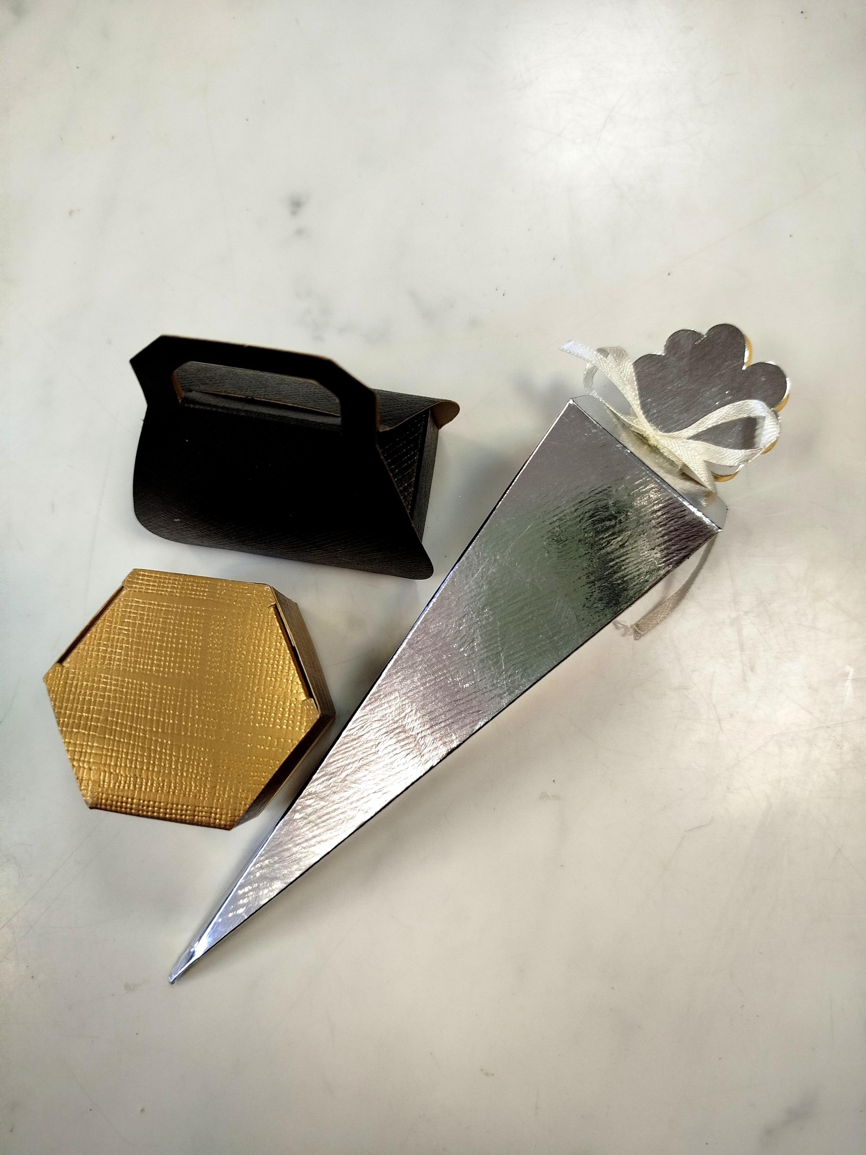 Comece sua jornada espiritual com nossos kits esotéricos completos para inciantes e praticantes. Encontre kits de proteção, amor, prosperidade e autoconhecimento com tudo que você precisa