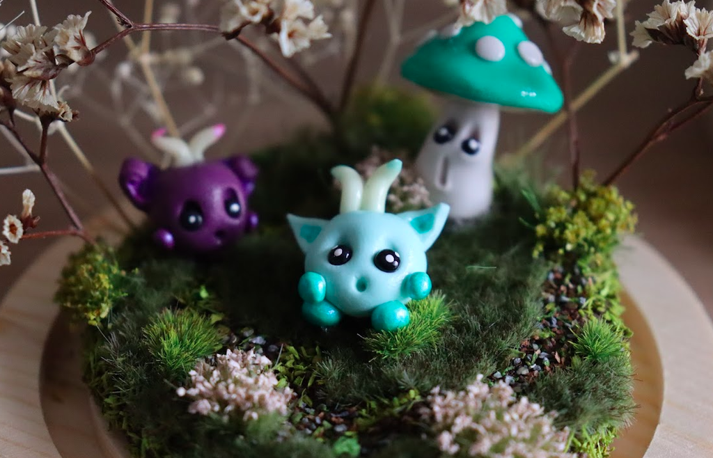 C.Ama.Arts : Création artisanale unique de créatures féeriques ( Champignons, Chouettes, Boulbillons, Poulpes ect ) modelées à la main en argile polymère.