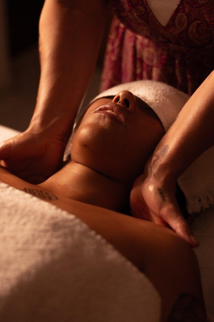 Sarah DAUPIN
D'amour et Shakti
Sophrologie à cannes
Thérapie holistique adultes et enfants.
Accompagnement Bien Être Cannes
Magnétiseuse
Magnétisme
Soins énergétiques
A distance
En présentiel
A domicile