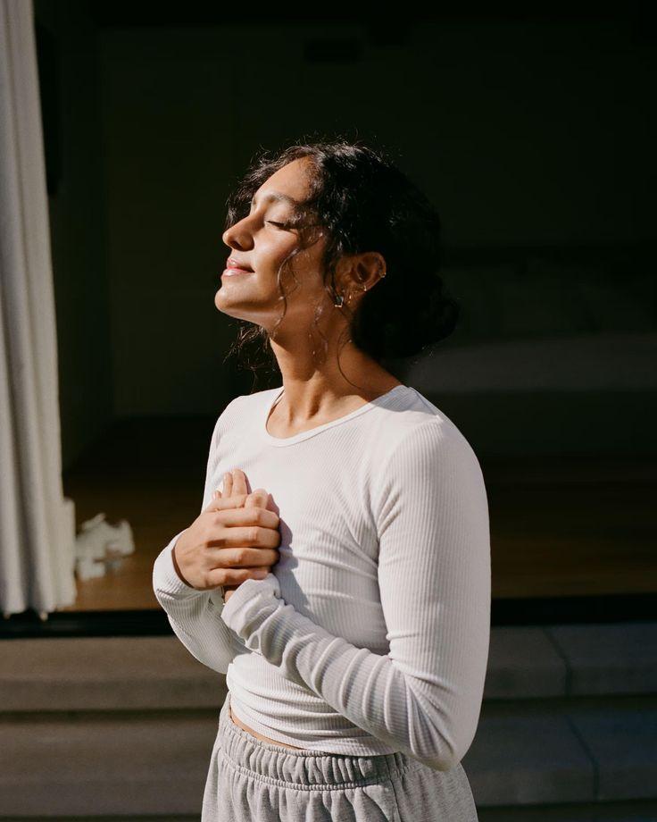 Sophrologue Thérapeute Holistique
Un accompagnement vers l'apaisement et l'harmonie intérieure. Cannes et ses alentours et à distance