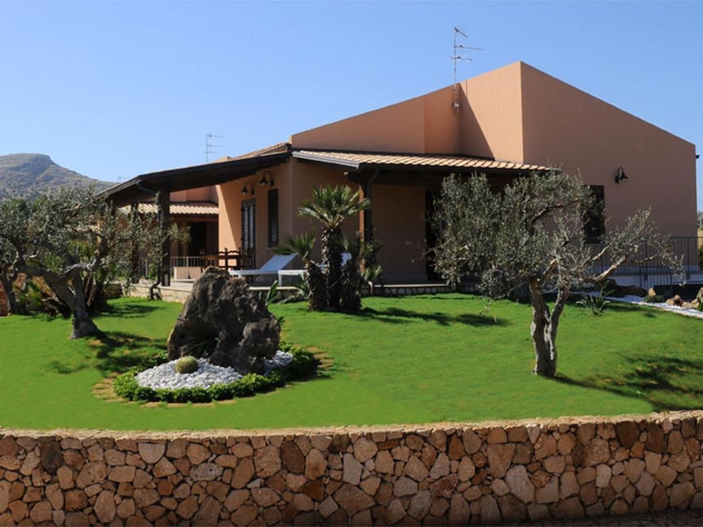 Scopri la Sicilia  – Comfort e Tradizione"