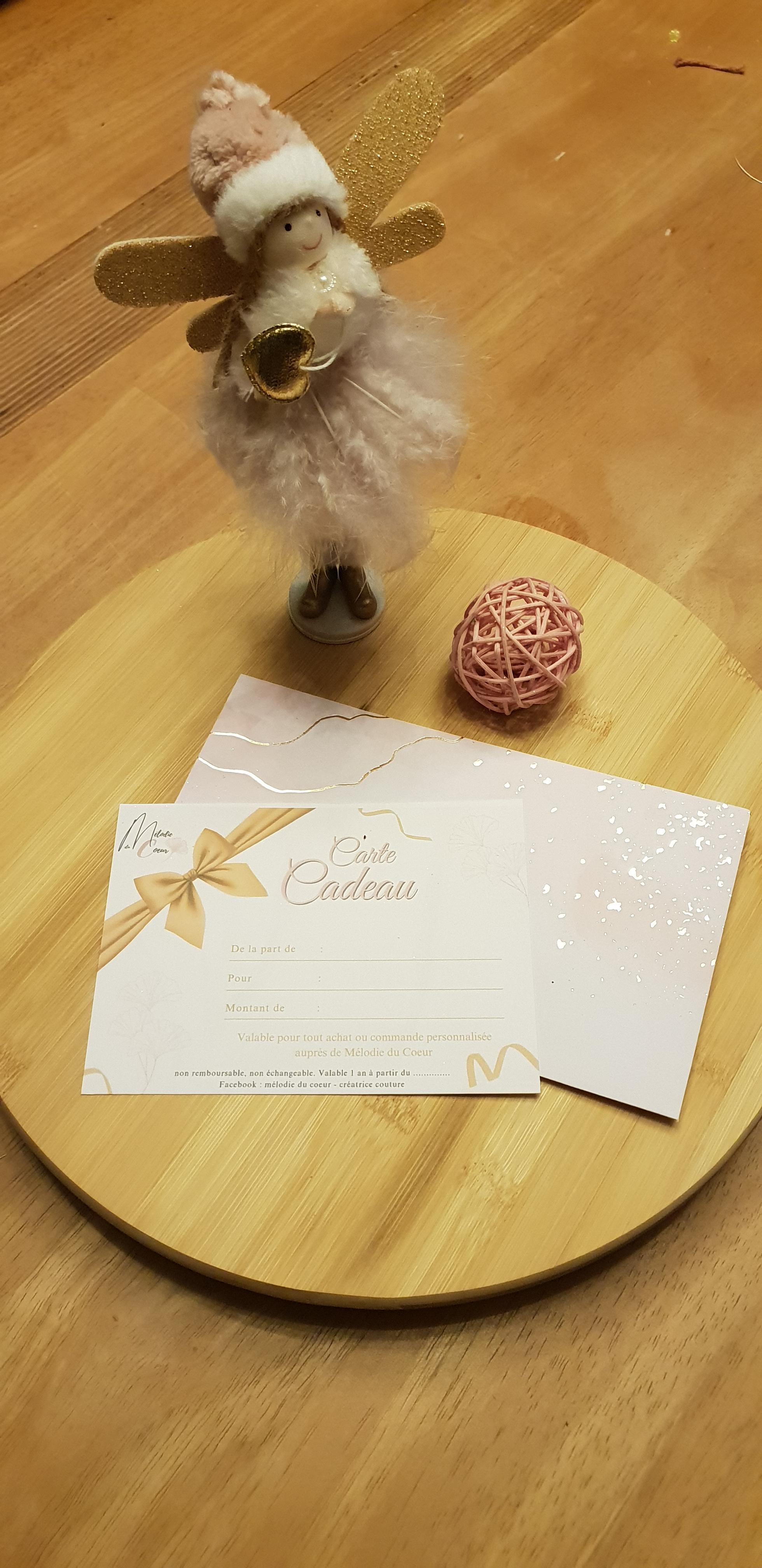 carte cadeaux pour offrir une création personnalisée en couture, modèles uniques. Tout projet couture : sac, sac à main, zafus, coussins de méditation, kit de salle de bain , zéro déchets, cours de couture ...