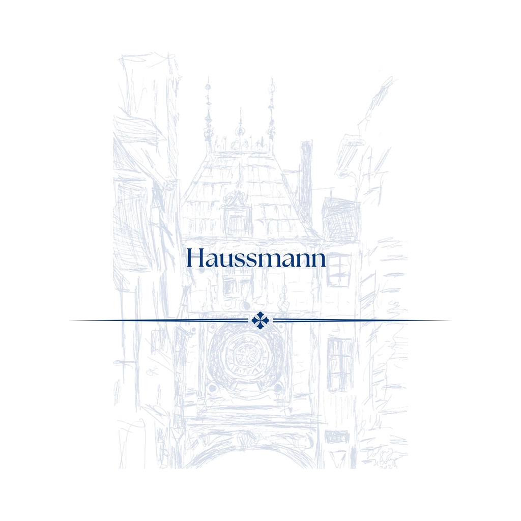 Haussmann : Un hommage aux boulevards dessinés par le baron Haussmann.