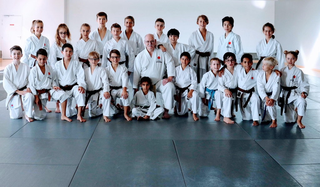 "Maîtrisez l'art du Karaté avec un Professeur d'Exception !"