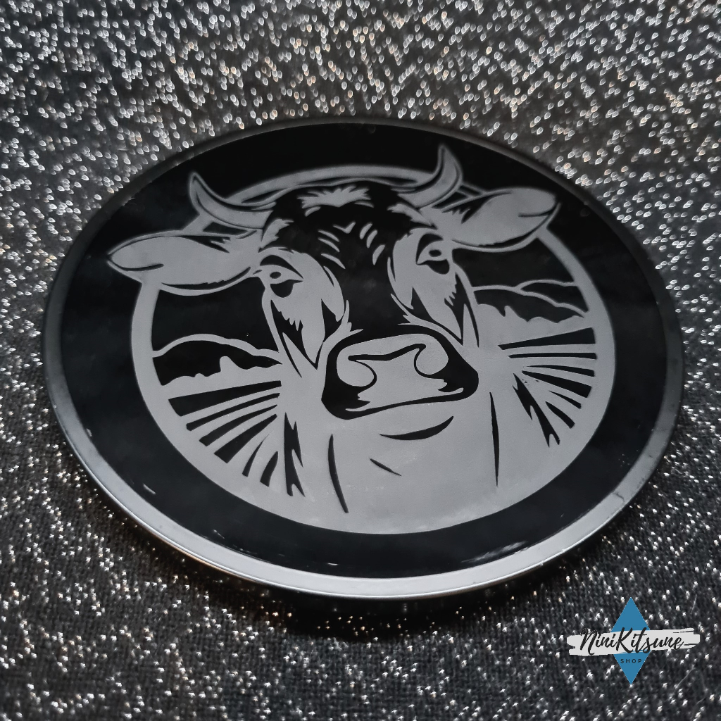 Sous verre gravé à la main