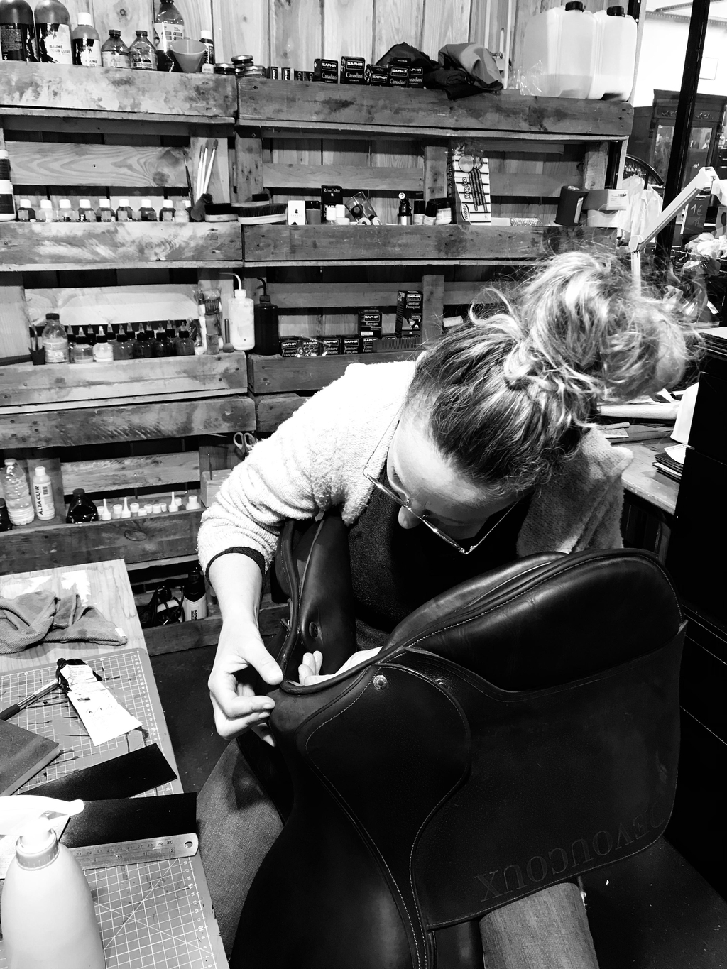 Boutique d'accessoires en cuir fait main.