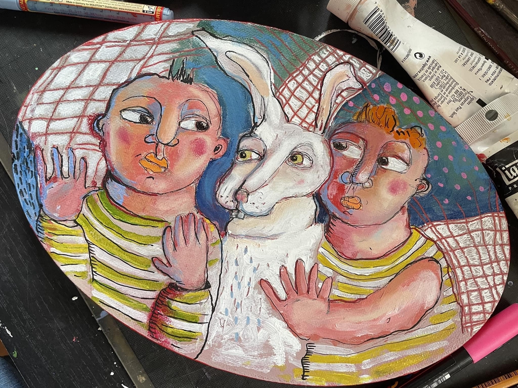 Petite toile ovale , peinture acrylique, "Haut les mains"