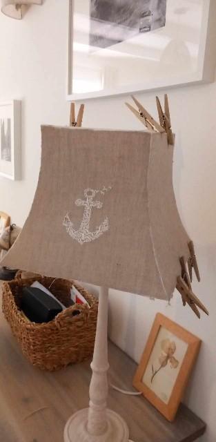 Anne-Lise Vallée ,créateur fabricant d'abat-jour lin artisanal 